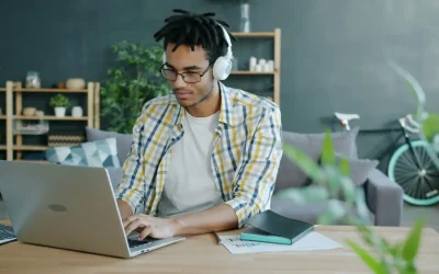 Freelance ou agence web : comment choisir pour votre site internet